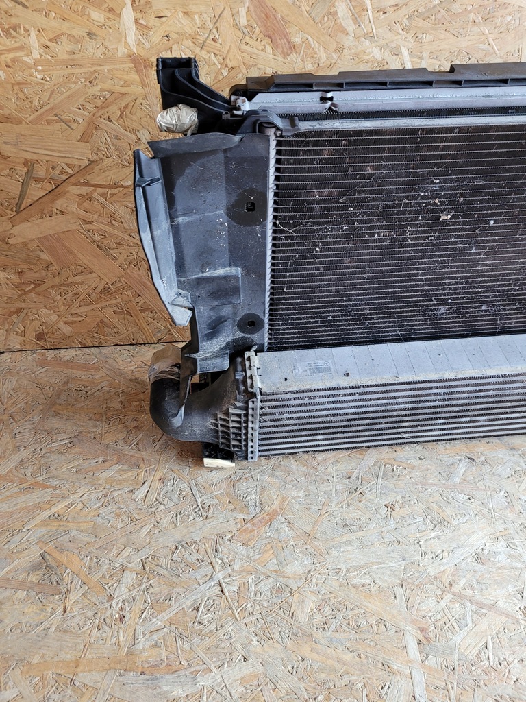 фото №8, Mercedes a klasa w176 комплект радіатор вентилятор радіатора оригінал fv