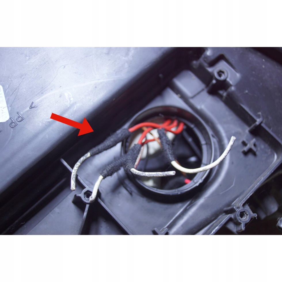 фото №13, Audi a4 b8 lift ксенон лампа правий перед uk s537