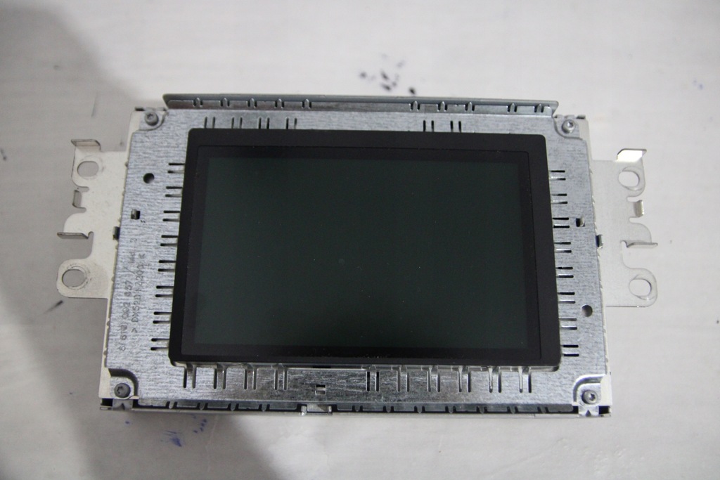 фото №1, Экран дисплей радио volvo v40 ii 31466015