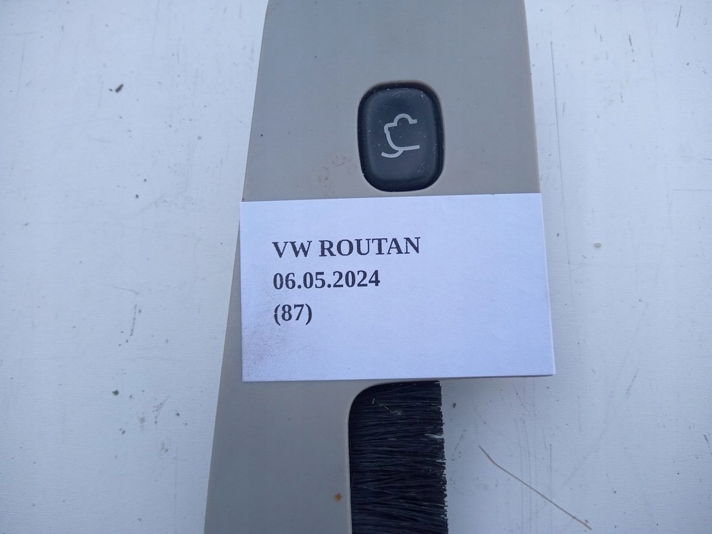 фото №4, Кнопка крышки багажника volkswagen routan