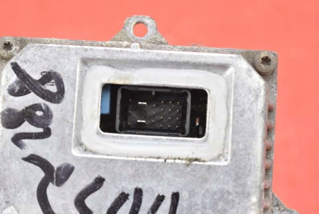 фото №7, Перетворювач ксенон ксенон права 1307329086 mazda 6 1 i gg 02-05