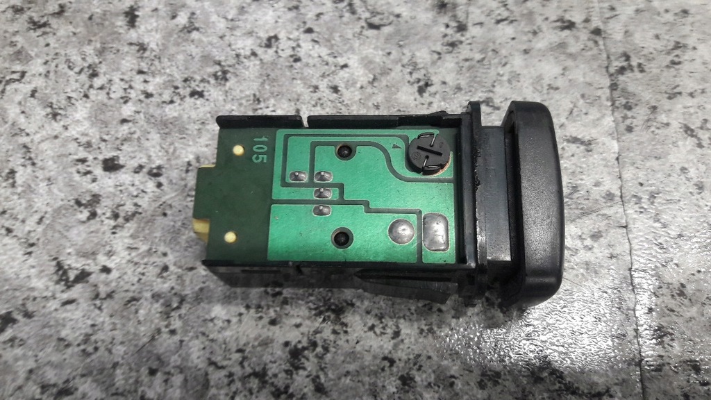 фото №3, Перемикач протитуманних фар mazda demio