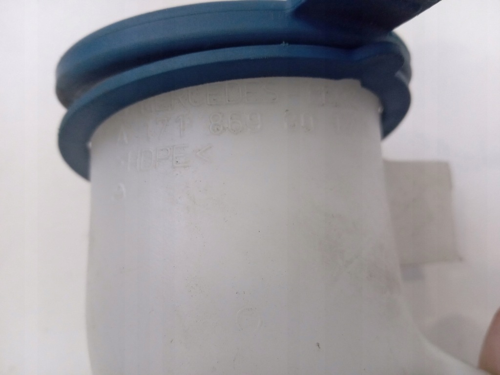 фото №4, Заливная горловина бака омывателя mercedes slk w171 r171