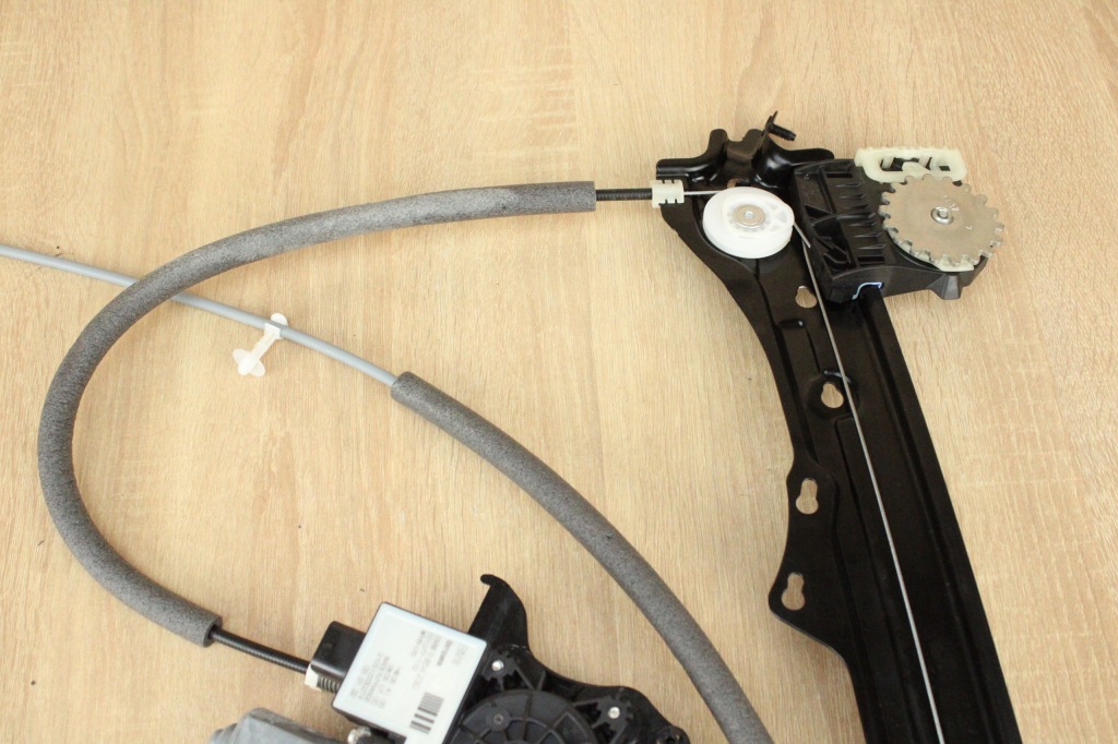 Оригінал  механізм підйомник моторчик скло правий перед bmw g26 9854492 17km! Ціна