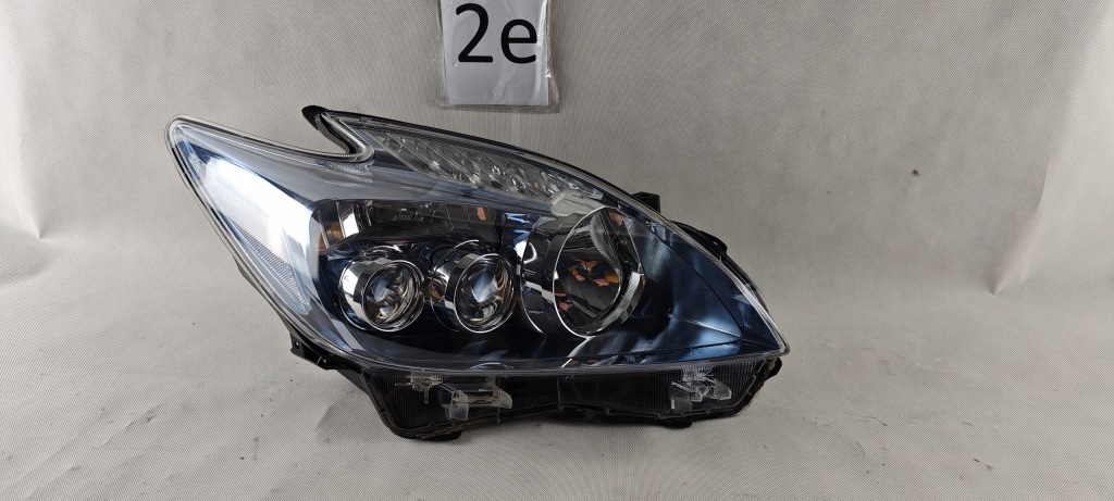 фото №2, Toyota prius iii 3 full led правый фара лампа правая