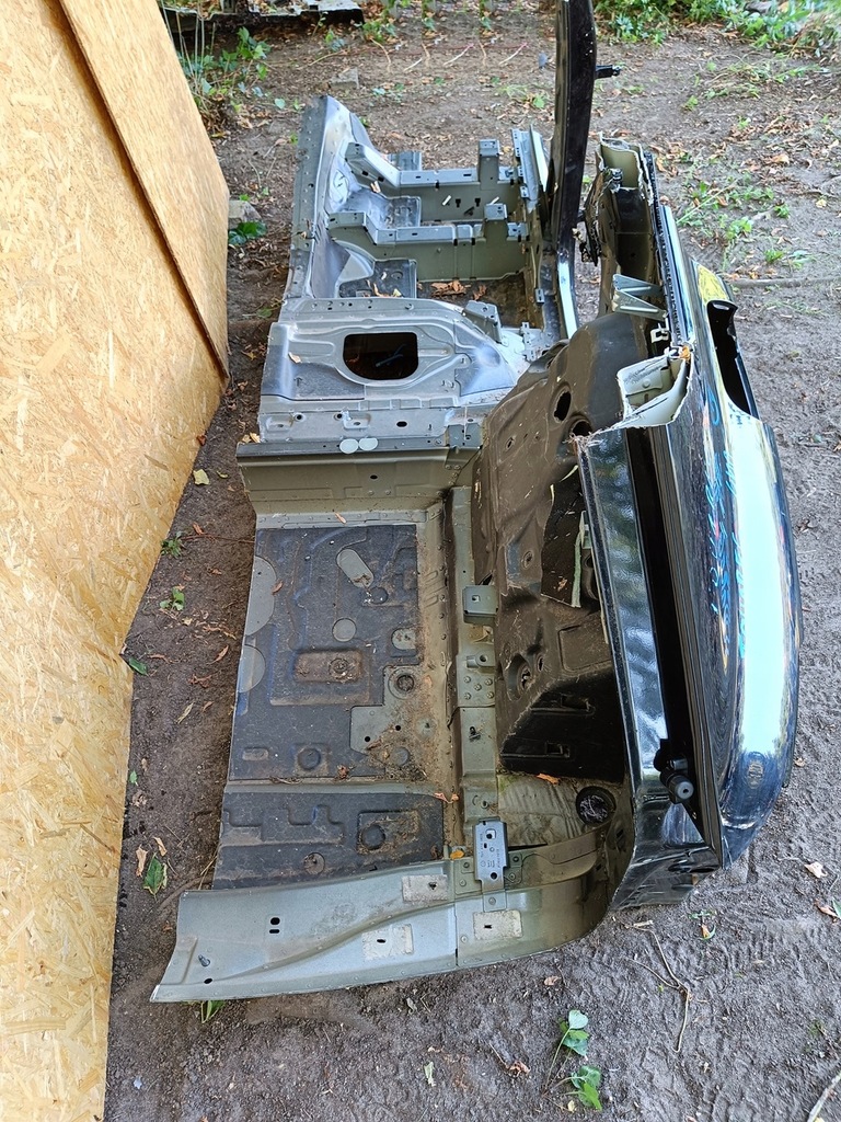 фото №4, Vw touareg iii 760 четверть задняя правая задняя порог крыло блок двигателя 4m