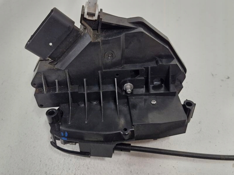 Volvo s60 2 2 замок двері ліва задній задній 6 pin 31301742 Зі Шроту