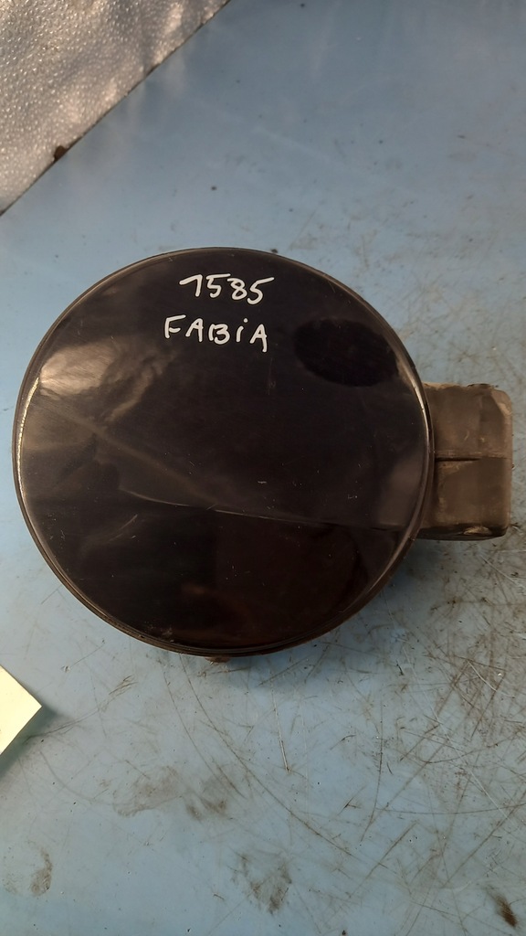 фото №1, Крышка заливной топлива skoda fabia combi 05r 1.2b