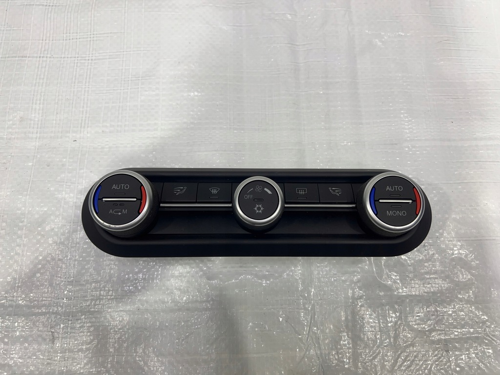 фото №1, Alfa romeo stelvio giulia панель управление вентиляция кондиционер