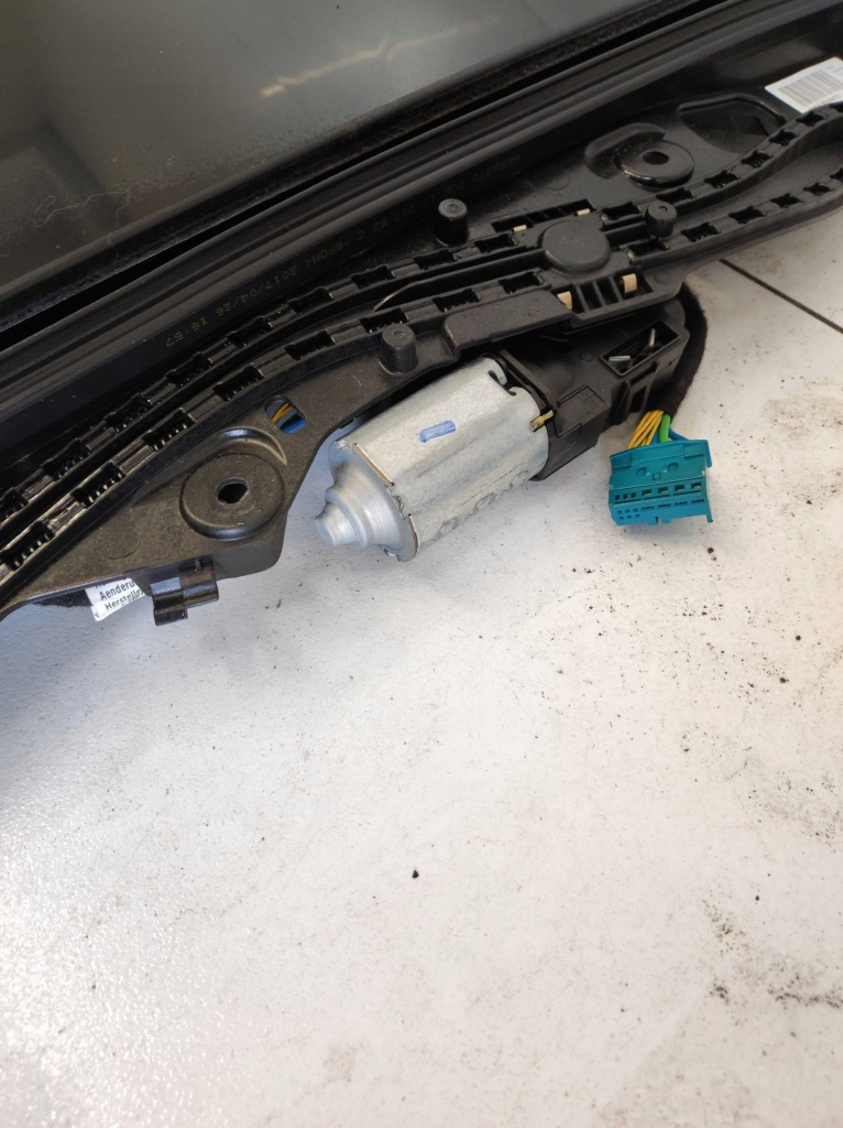 Люк панорама bmw 3 3 gt f34 рестайлинг в Украине