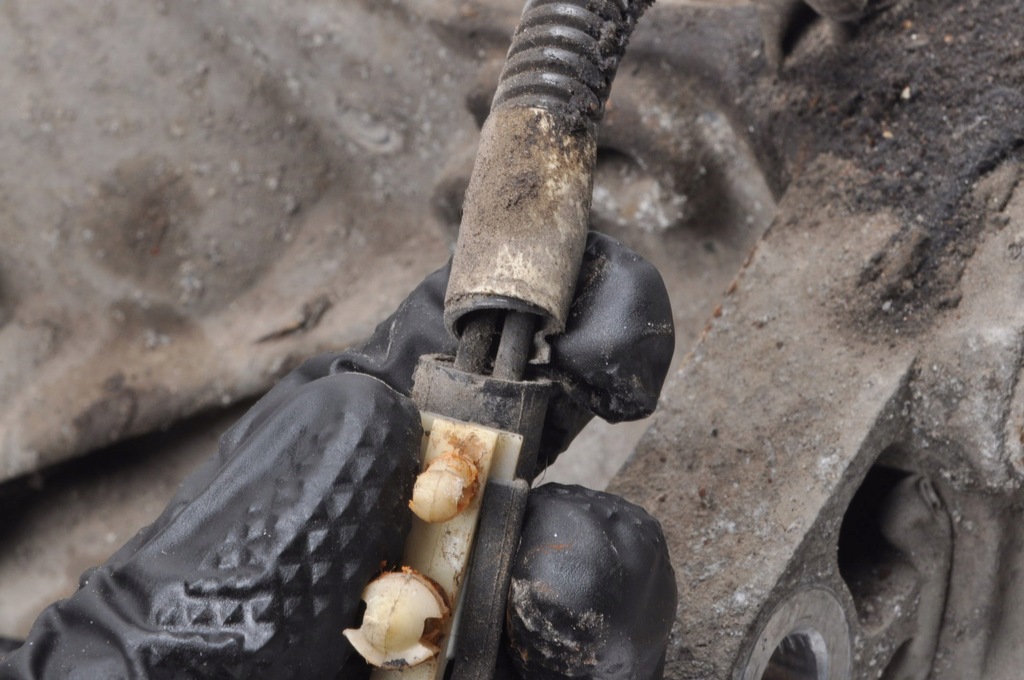 фото №8, Mazda tribute ford maverick awd 2.3 16v 150km мост задний 205 tys km