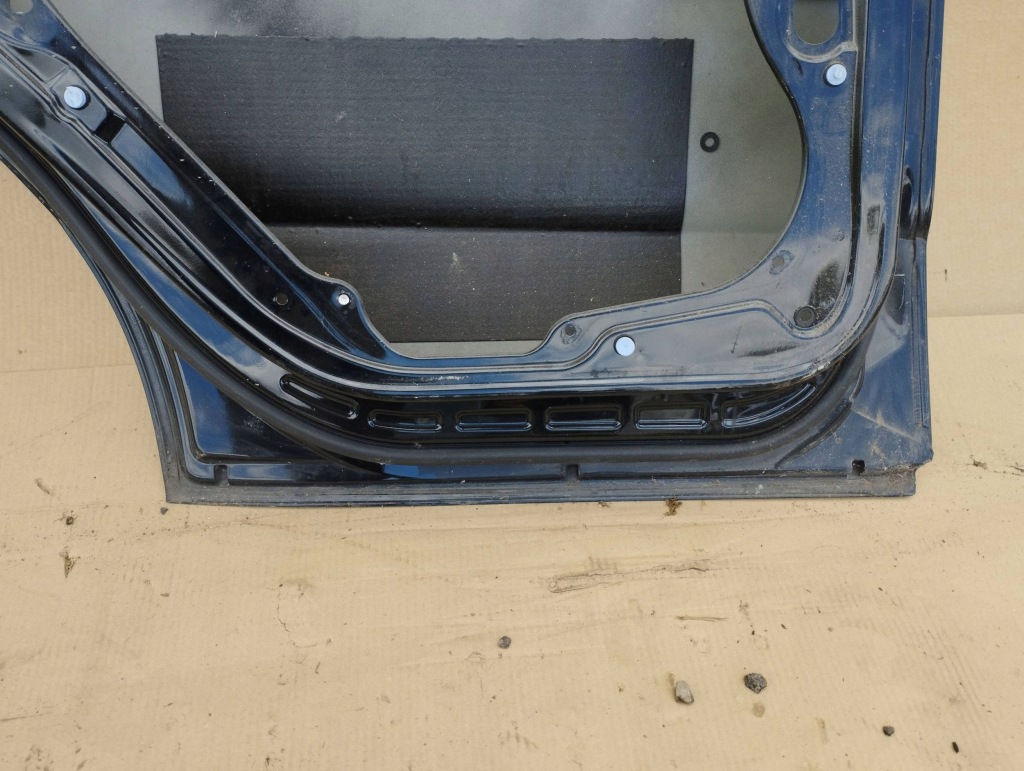 фото №12, Mercedes-benz a w169 2007 левая сторона дверь задние