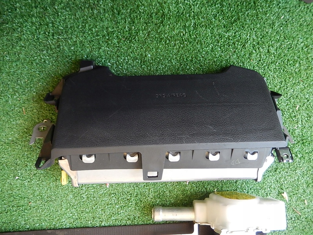 фото №4, Консоль приборная панель подушки безопасности ремни suzuki swace 2020