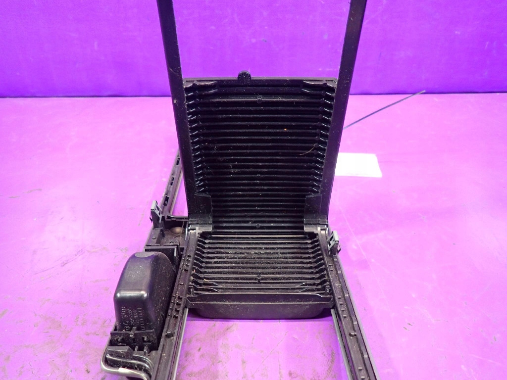 фото №6, Volvo v50 07-12 lift тунель середній рамка з шторка 30755392