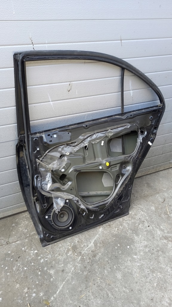 фото №6, Двері задня праве toyota avensis t25 hb 03r