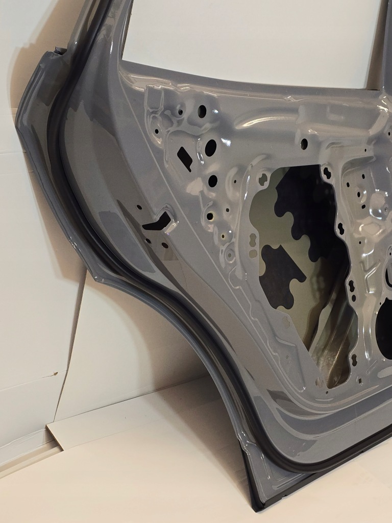 Vw id4 id.4 двері ліва задній 11a833311 la7c moonstone grey szary Оригінал