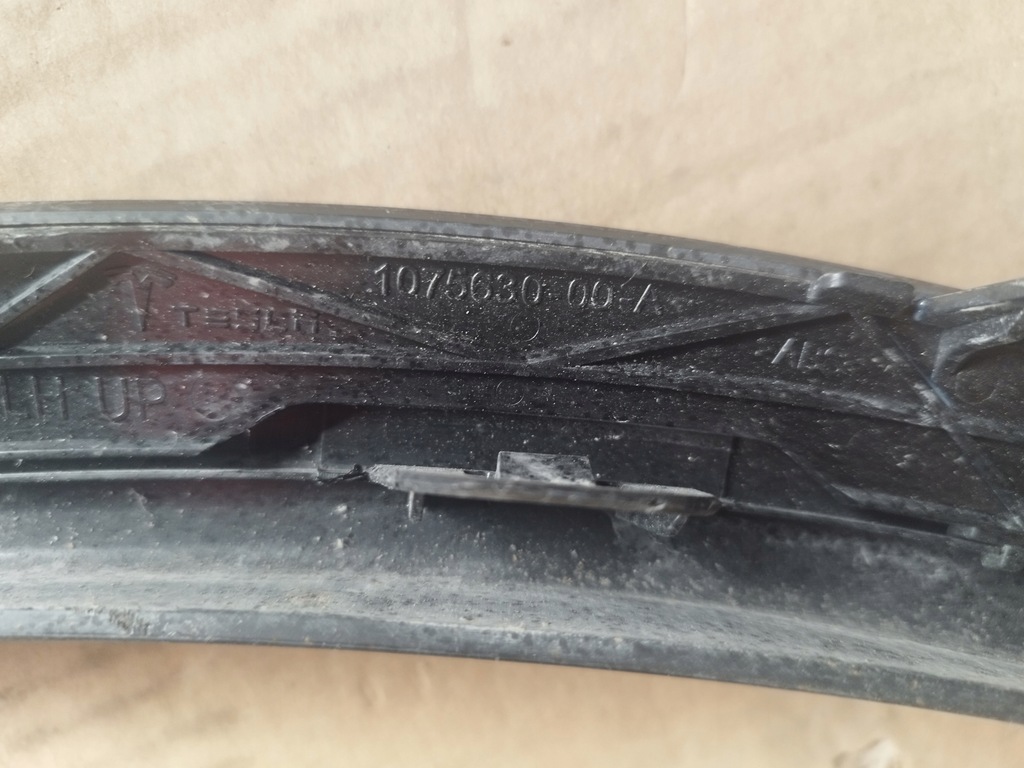 фото №10, Накладка крыло левый перед tesla x 107563000a