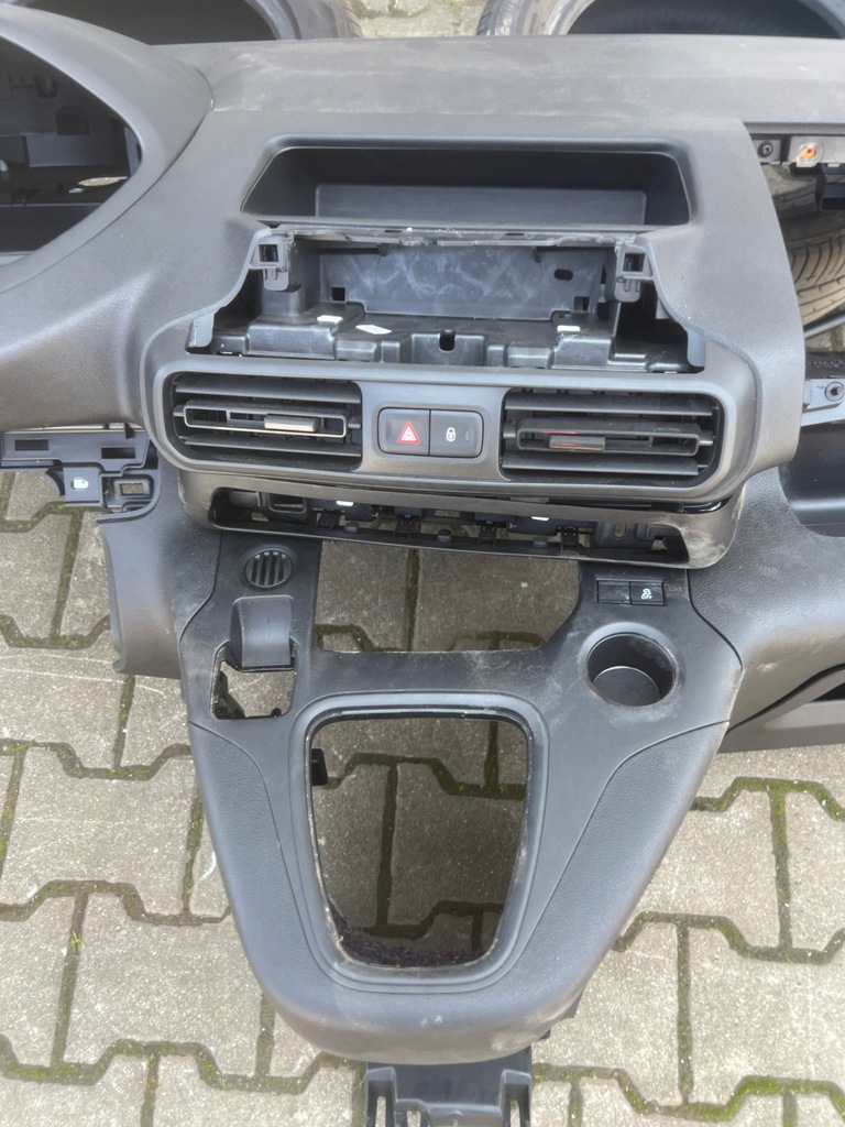 фото №6, Peugeot partner iii iv 19- панель приладів приладова консоль europa