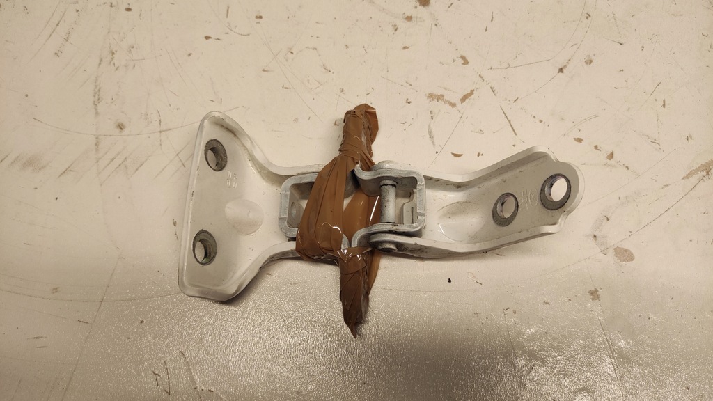 фото №1, Петли дверь правый правое задняя задние hyundai i20 ii 14-18