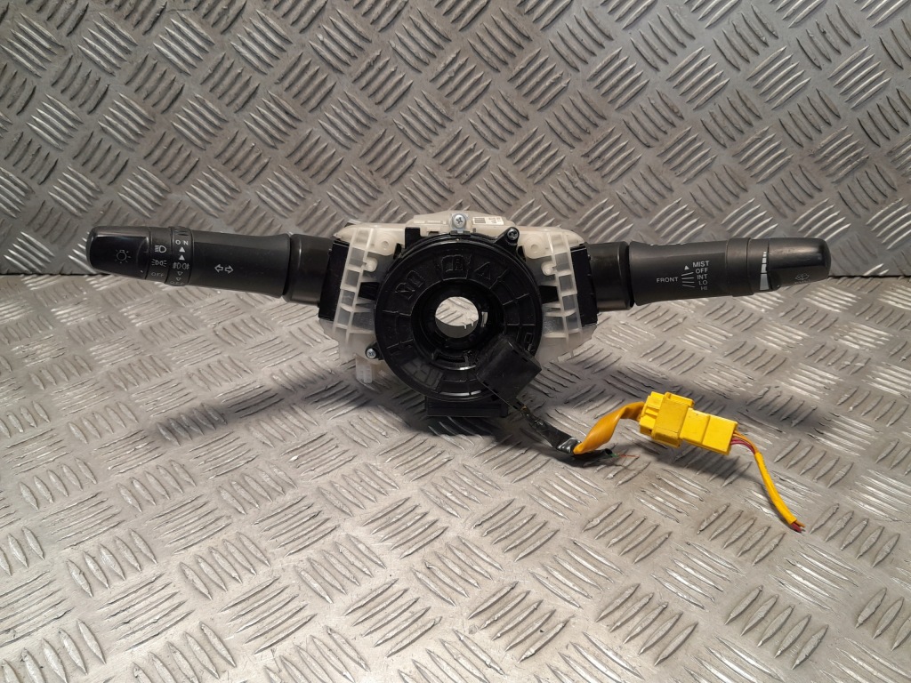 фото №1, Mitsubishi lancer перемикач комбінований 8600a202