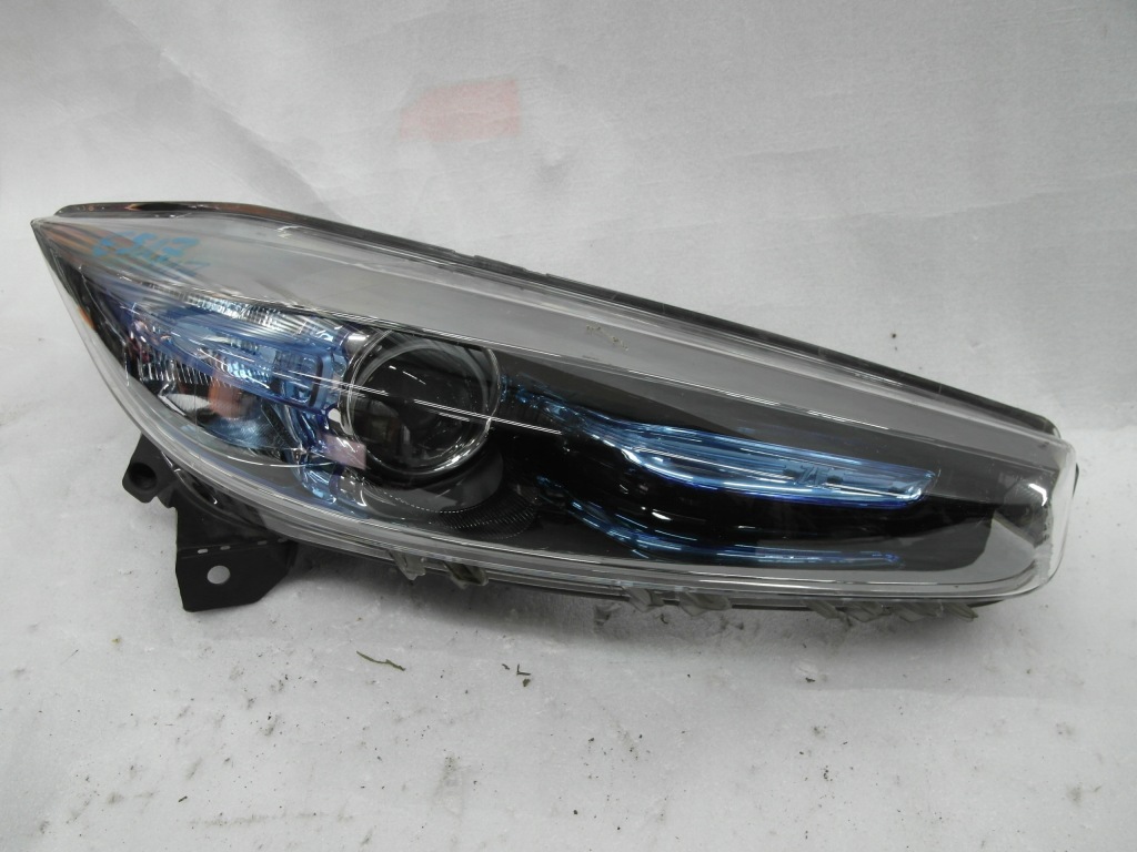 Купить Renault zoe лампа передняя правая