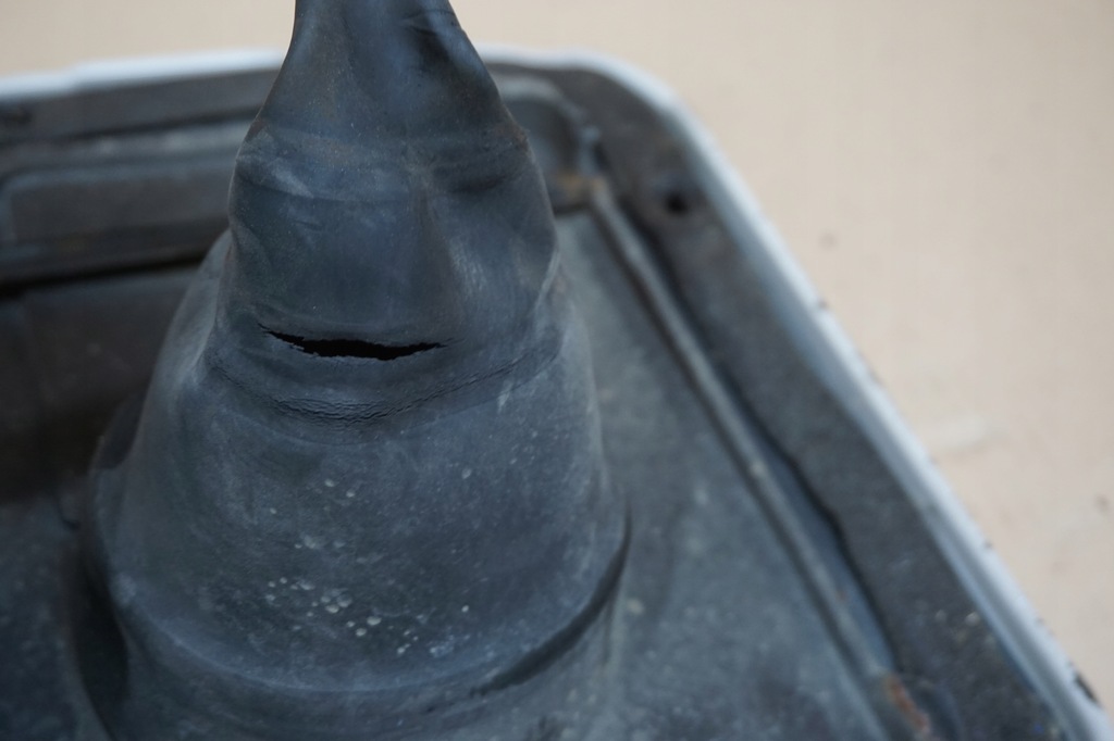 фото №13, Nissan patrol чохол гумовий елемент захист передач gr y61 2,8 tdi