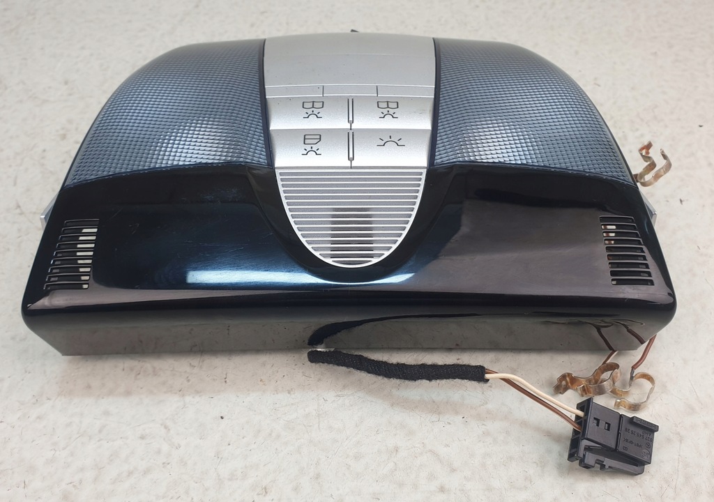 фото №3, Mercedes slk r171 лампа освещение салона oryg