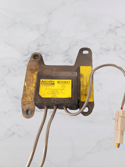 фото №1, Датчик подушка безопасности renault laguna 1.8kat 96r