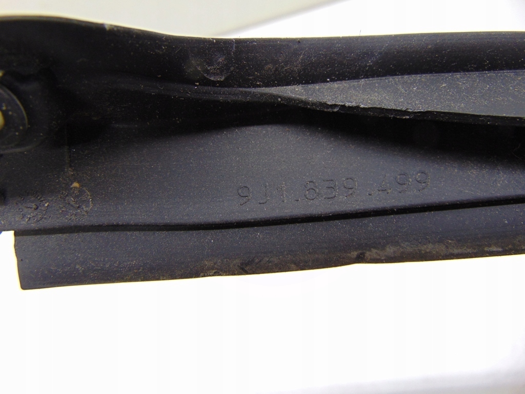 фото №7, Прокладка двері ліва задня porsche taycan 3 ущільнювачі