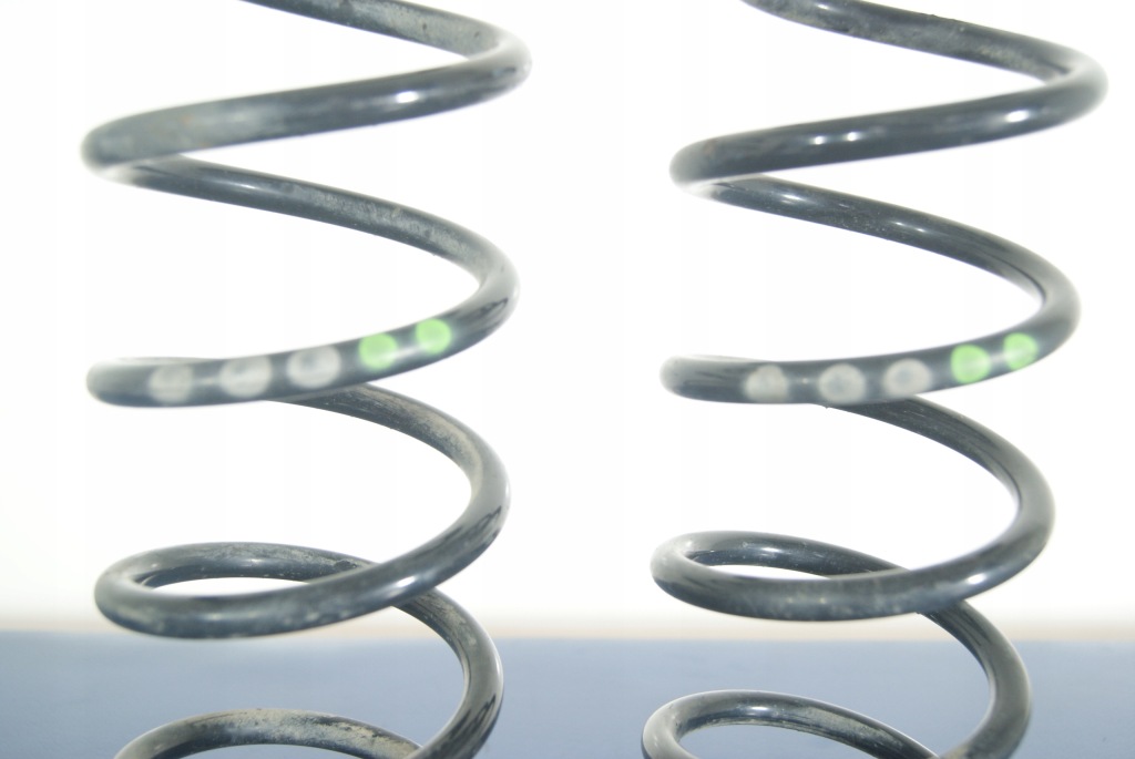 фото №2, Skoda rapid liftback пружина пружини задні задня