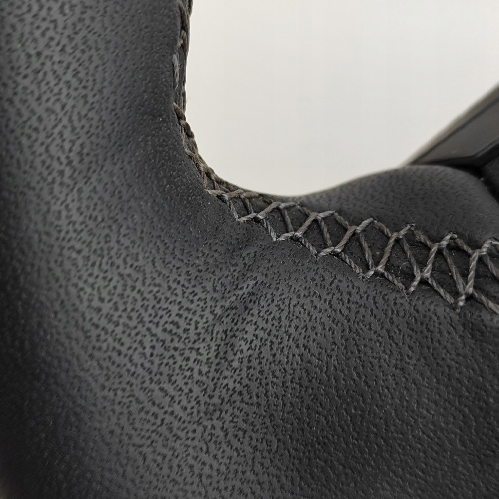 Tesla model y 2023 повітропровід Київ