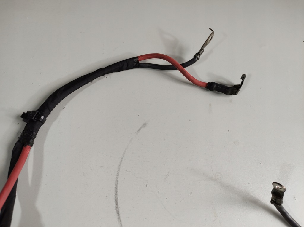 фото №5, Jeep compass 2.2d 13r- клемма аккумулятор