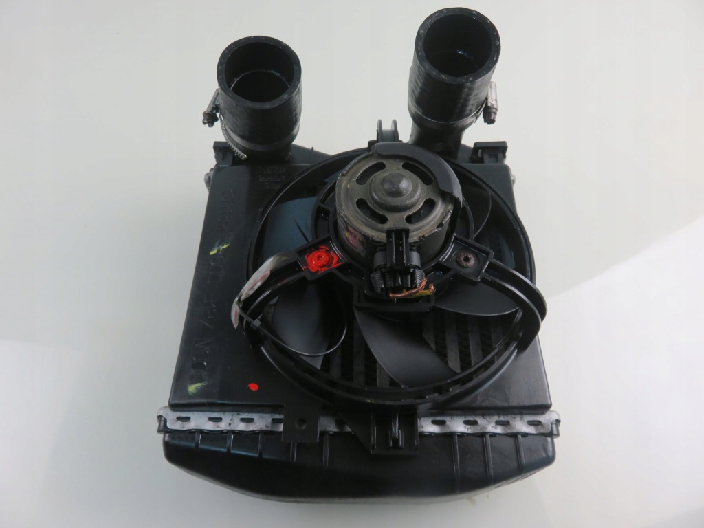 Интеркулер smart city-coupe 450 0.6 0003127v009 0003007v003 0003127v009 Киев