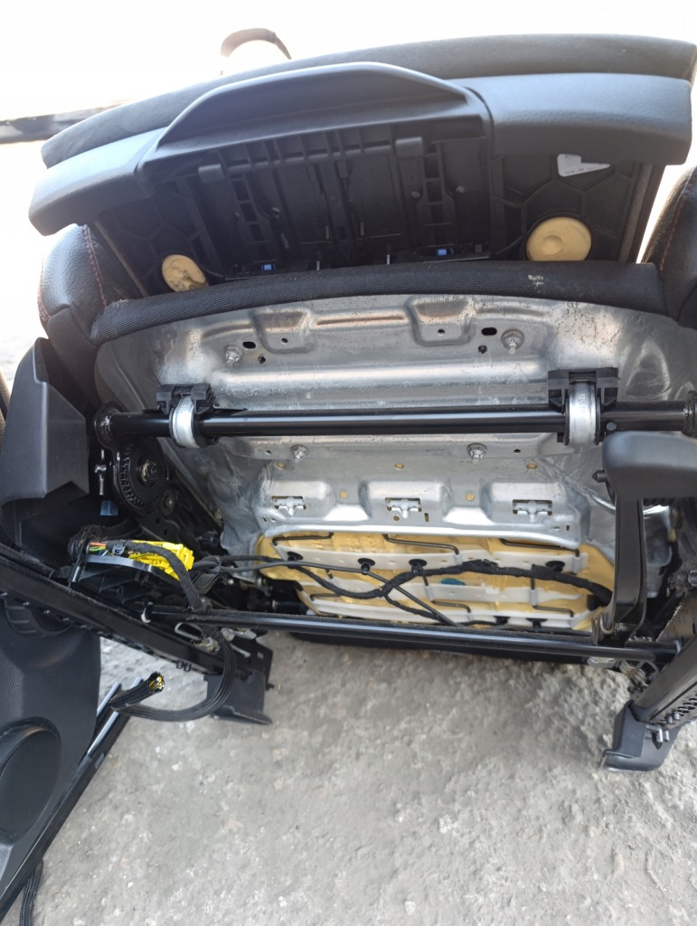 фото №7, Mercedes w117 заднє сидіння шкіра amg комплект uk