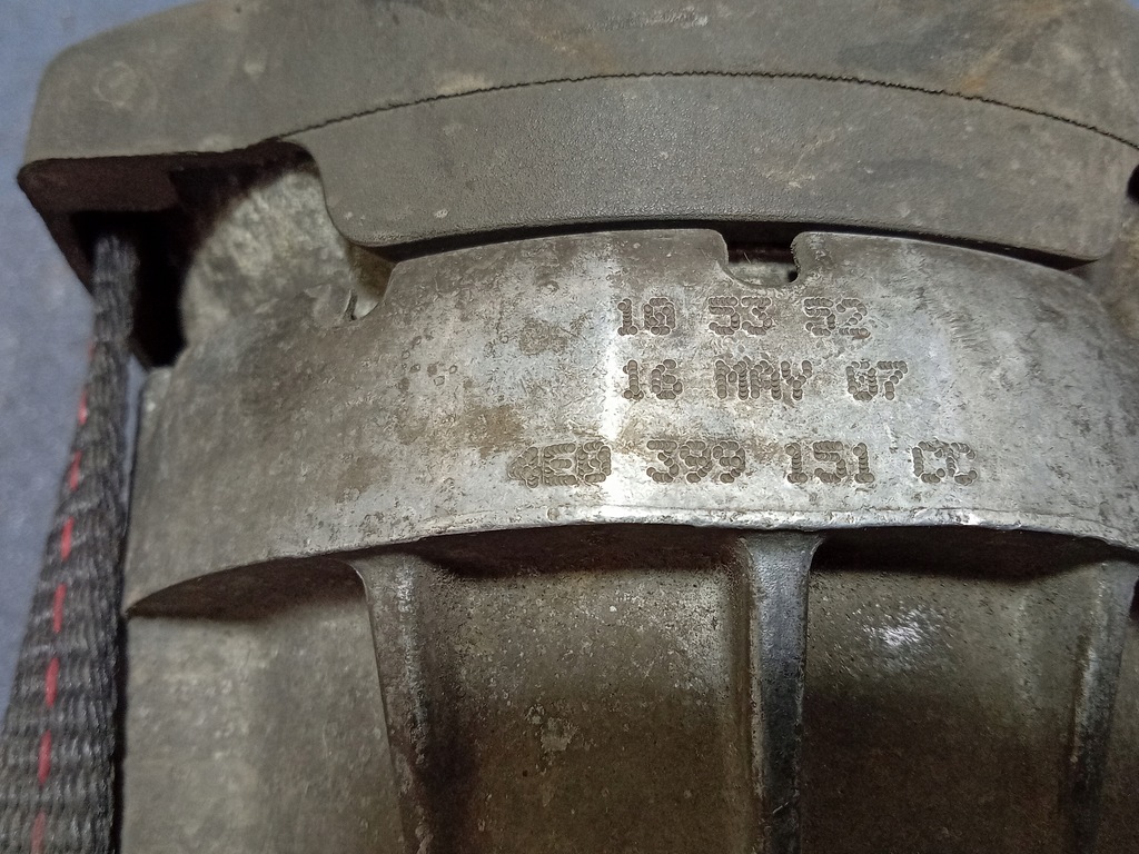 фото №5, Audi a8 d3 3.0 tdi подушка коробки 4e0399151cd