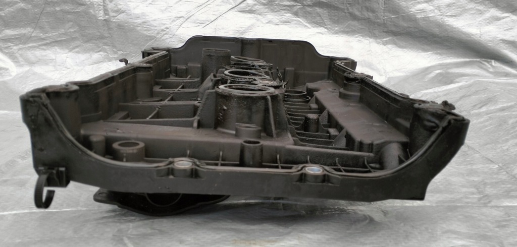 Крышка клапанов citroen c5 iii x7 508 bmw mini 1.6 thp 156km v759886280 Киев