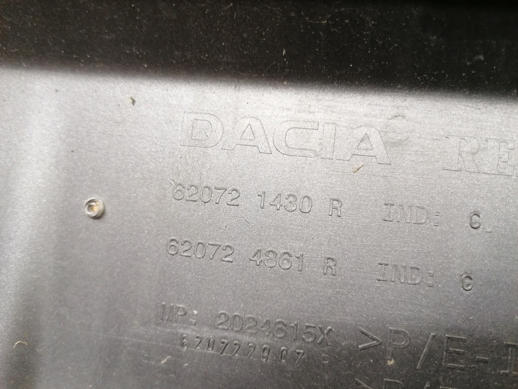 Спойлер накладка решётка бампера перед dacia duster 2 ii 2017-2024r Цена