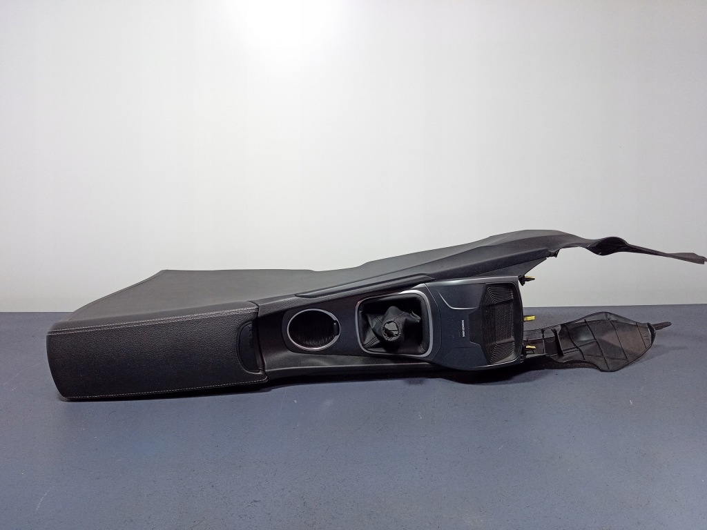 фото №6, Avensis t27 lift t29 тунель середній підлокітник