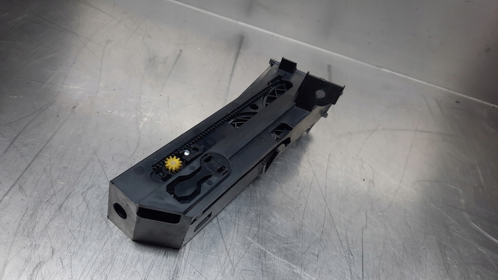 фото №5, Ford mondeo mk3 кронштейн na кружка 1s71-13564-a