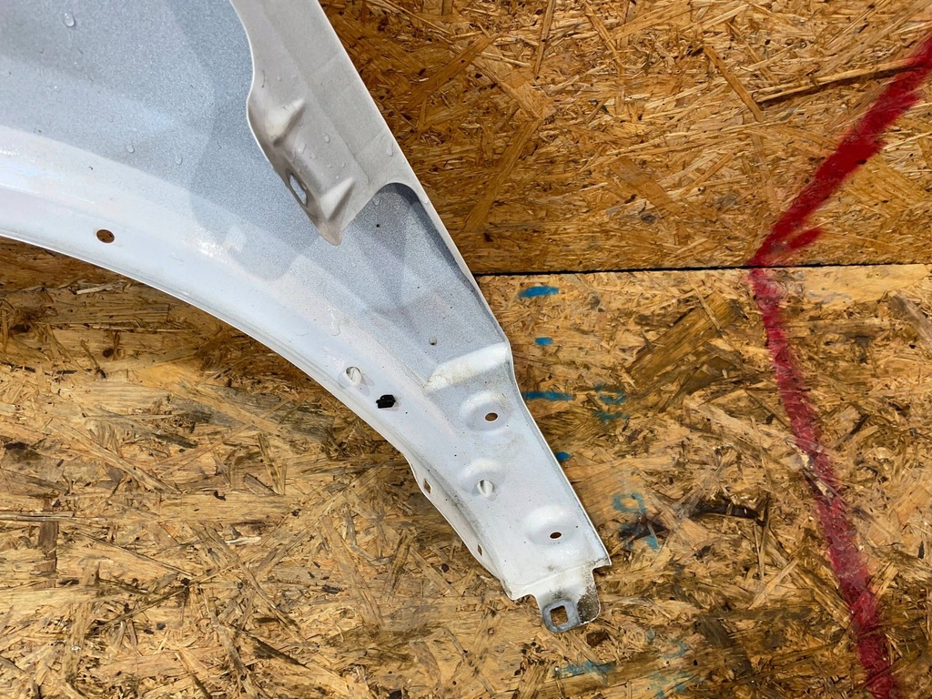 фото №7, Volvo xc40 xc-40 17- крыло правый перед передний