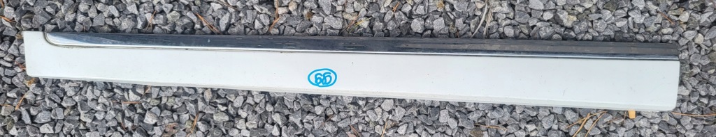 Купити Renault megane iii молдинг двері лівий перед 808776304r 808771741r