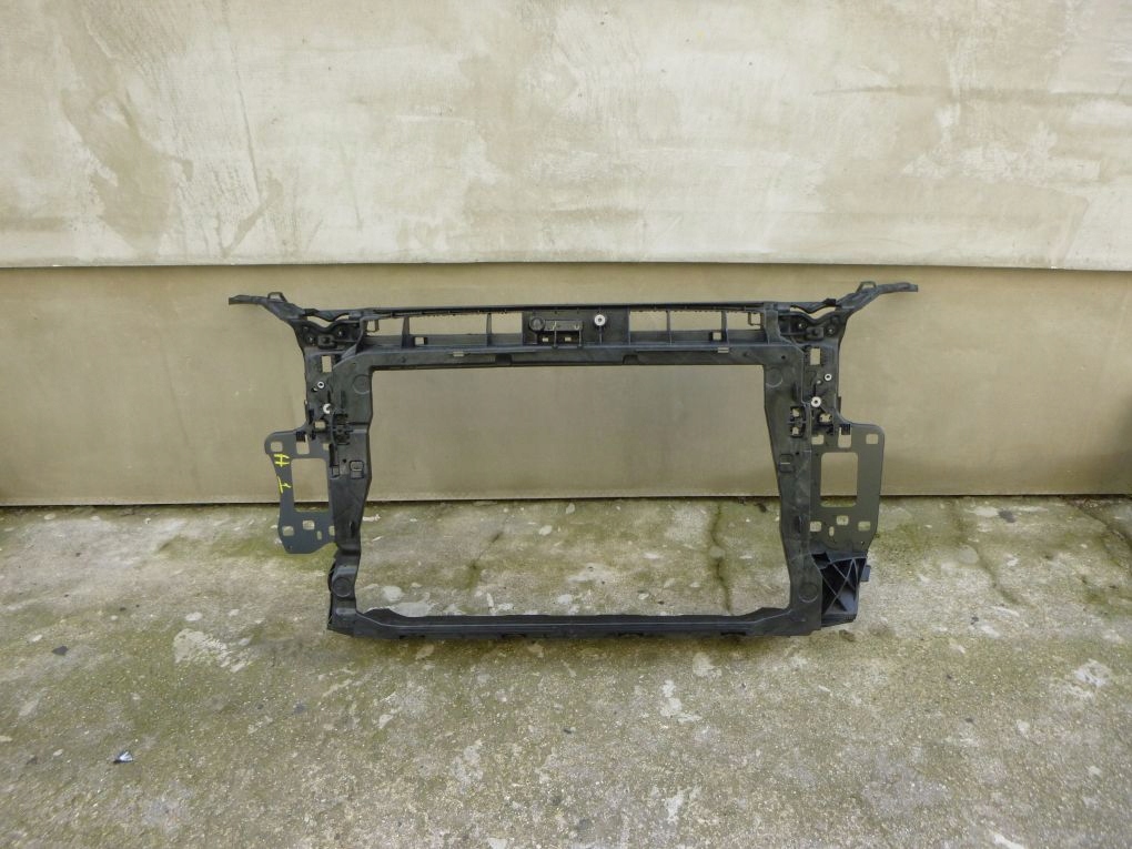 фото №1, Audi q3 83a805594h pas передній