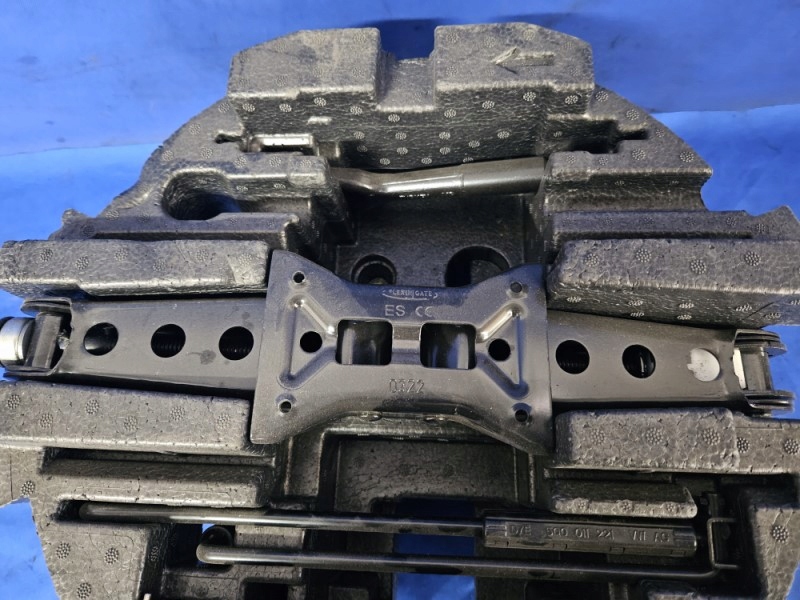 фото №4, Набор колеса запасного пенополистирол домкрат skoda kamiq