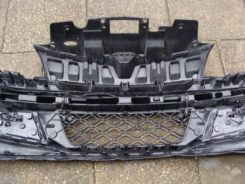 Бампер перед комплектный  renault megane 3 3 gt-line gt Оригинал