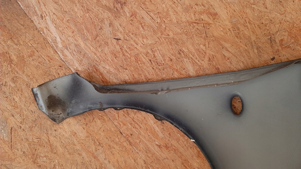 Suzuki splash 2008- крыло  левое  перед zdrowy Доставка