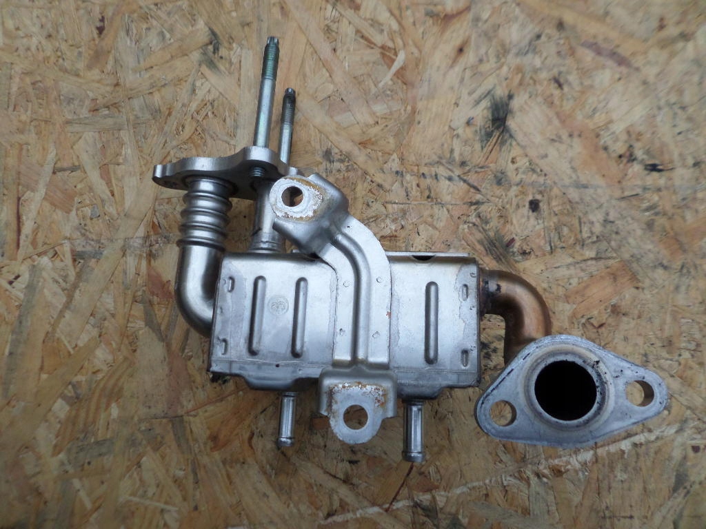 фото №5, Радиатор радиатор egr выхлопных газов toyota yaris 3 iii d4d auris 2 ii 1nd