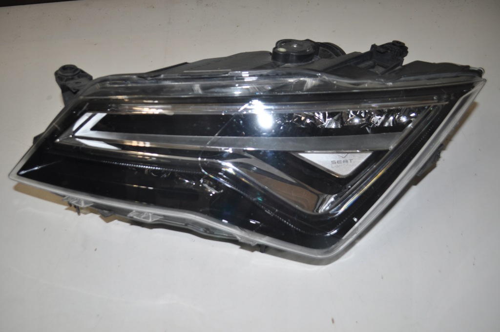 Фара правий правий ліва лівий full led seat ateca Оригінал