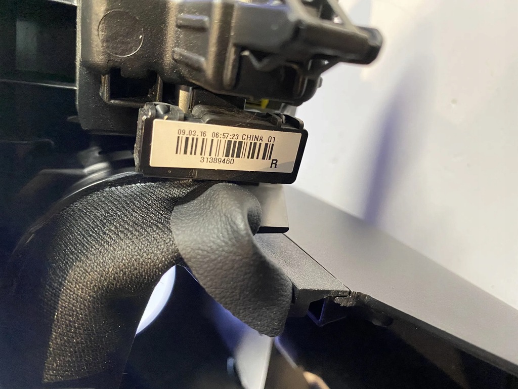 фото №7, Volvo xc90 2017 панели приборная, консоль