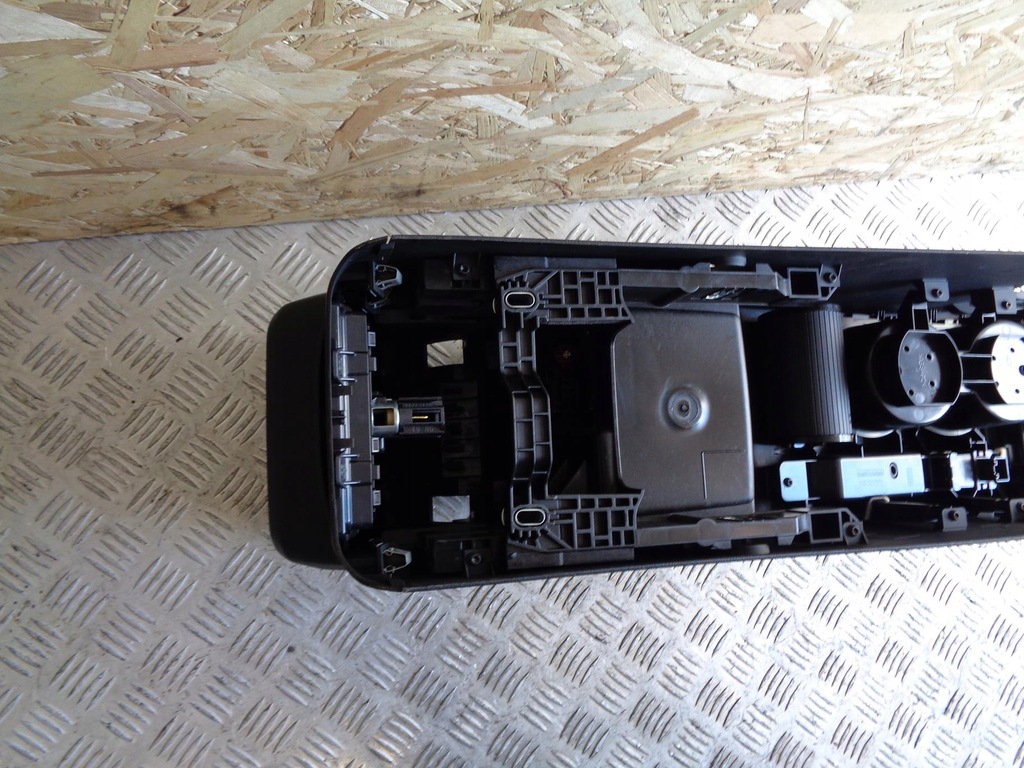 фото №11, Тунель середній рамка кнопки vw passat b8 14- eu