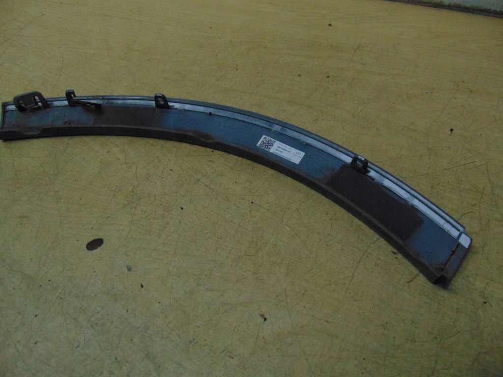 фото №11, Накладка крыла правая перед audi e-tron